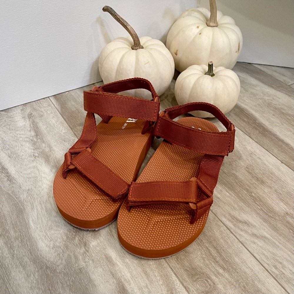 Zara boy sandals